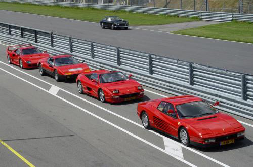 Italiaanse schoonheid met LavAzza Viva Italia op TT circuit Assen